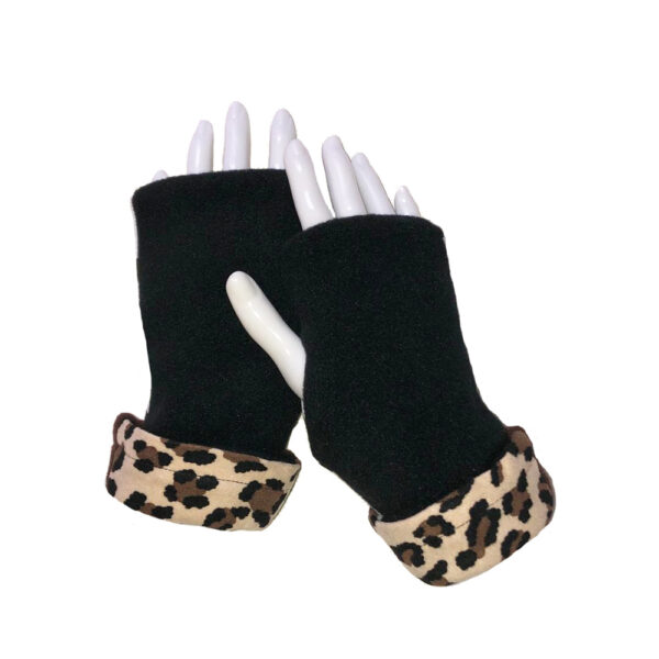 Cheetah Dalmatian Fingerless Gloves black with cheetah cuff