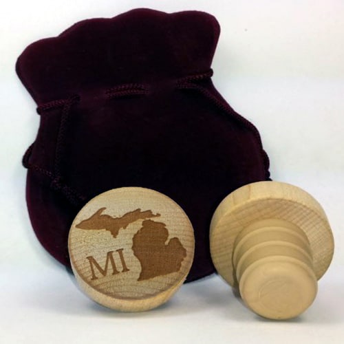 WineO Wooden Wine Stoppers