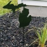 Black Michigan Garden Stake