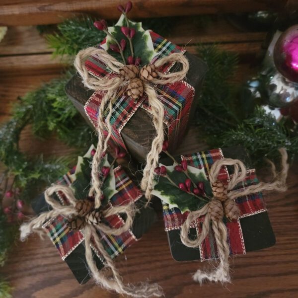 Wooden Gift Boxes Stained Walnut Red Green Plaid