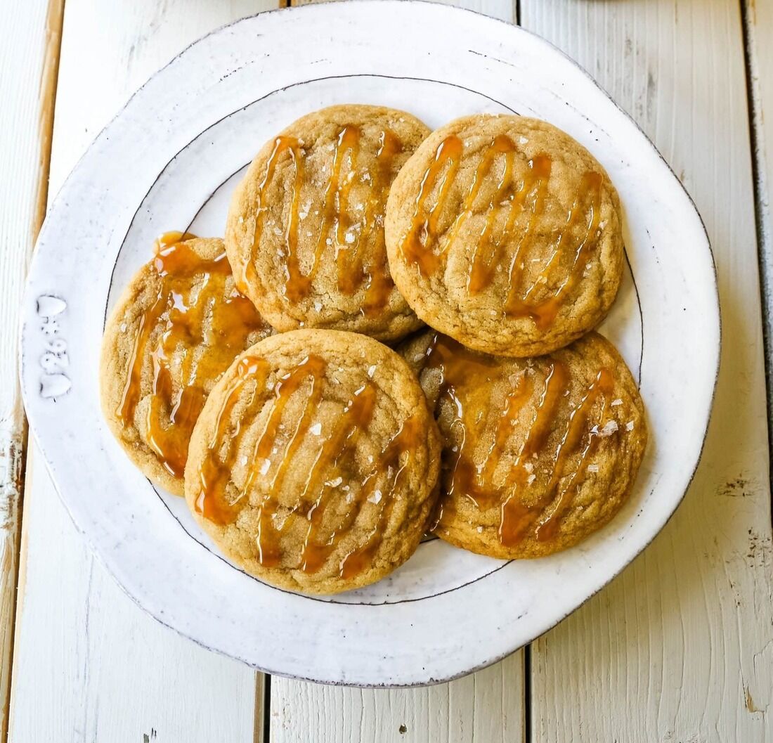 Salted-Caramel-Cookies-on-plate